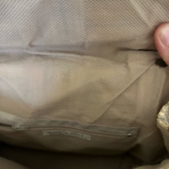 Woven Handbag - Picture 2 of 4